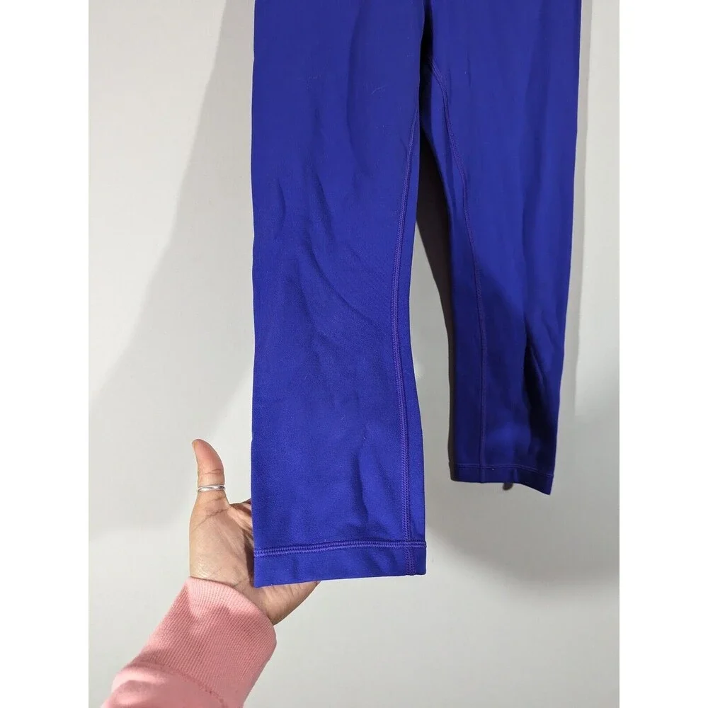 Lululemon Violet‎ Capri Leggings Women Size 4